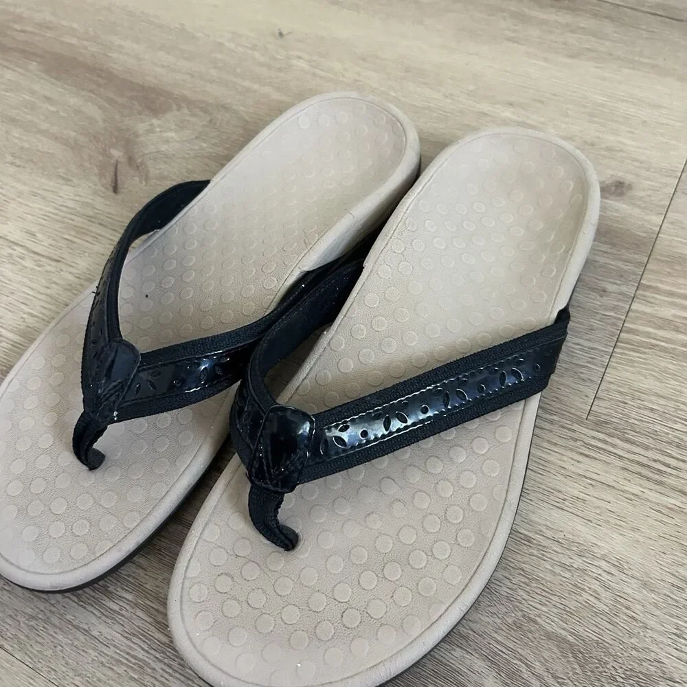 Vionic Women’s Tide Casandra Black Size 8 Leather Nylon Sandals Flip Flops Thong